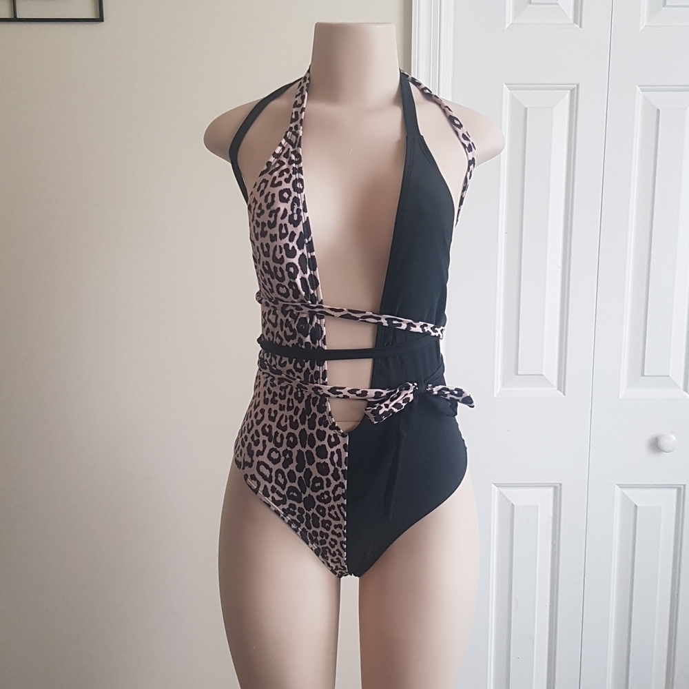 Animal Print One Piece Bathing Swimsuit Size M - Picture 8 of 9